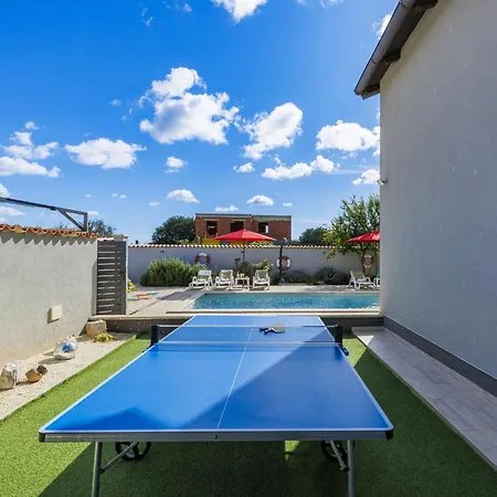 David By Interhome Apartment Loborika