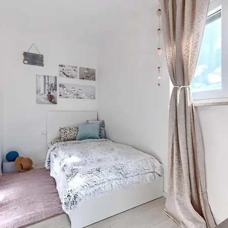 David By Interhome Loborika