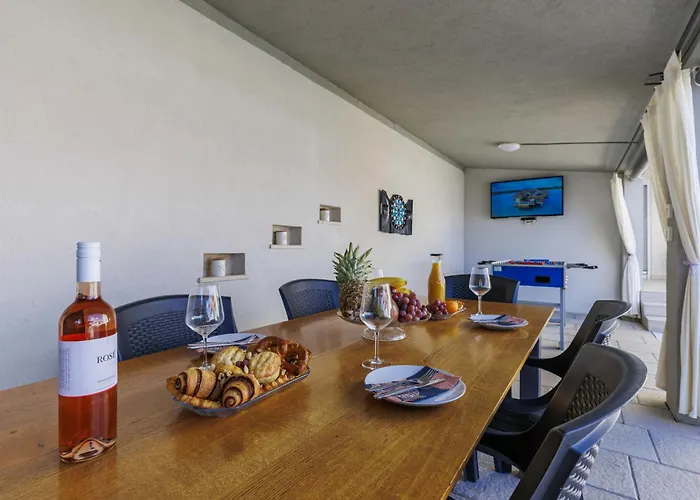 David By Interhome Loborika