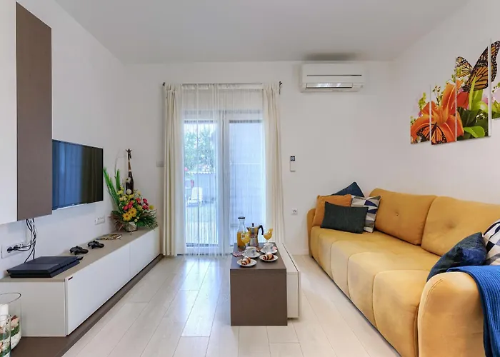 David By Interhome Loborika