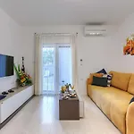 David By Interhome Loborika